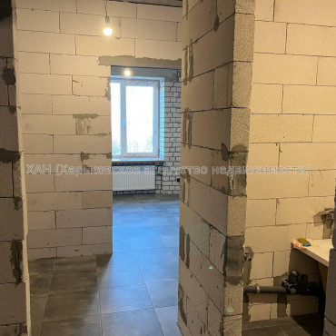 Продам квартиру, Авиахимическая ул. , 7 , 1 кім., 20.70 м², частичный ремонт 