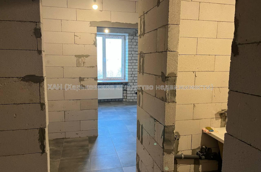 Продам квартиру, Авиахимическая ул. , 7 , 1 кім., 20.70 м², частичный ремонт 