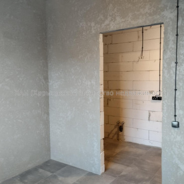 Продам квартиру, Авиахимическая ул. , 7 , 1 кім., 20.70 м², частичный ремонт 