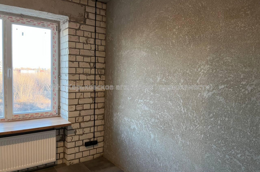 Продам квартиру, Авиахимическая ул. , 7 , 1 кім., 20.70 м², частичный ремонт 