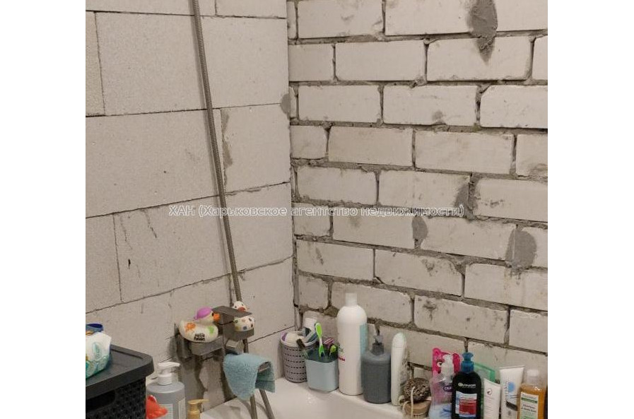 Продам квартиру, Веселая ул. , 1 кім., 20 м², частичный ремонт 