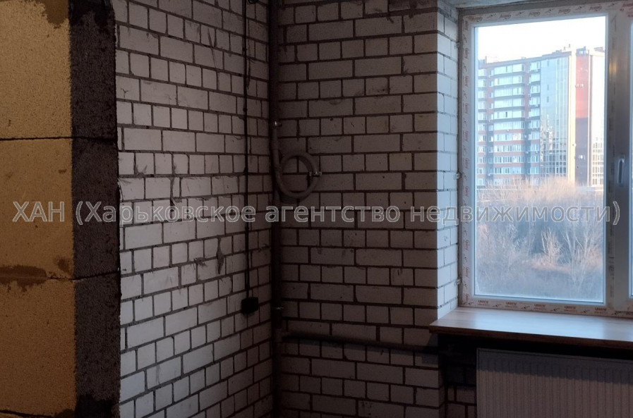 Продам квартиру, Авиахимическая ул. , 7 , 1 кім., 20.70 м², частичный ремонт 