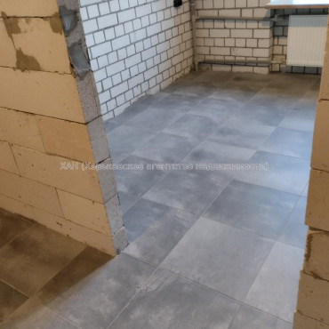 Продам квартиру, Авиахимическая ул. , 7 , 1 кім., 20.70 м², частичный ремонт 