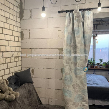 Продам квартиру, Авиахимическая ул. , 7 , 1 кім., 20.70 м², частичный ремонт 