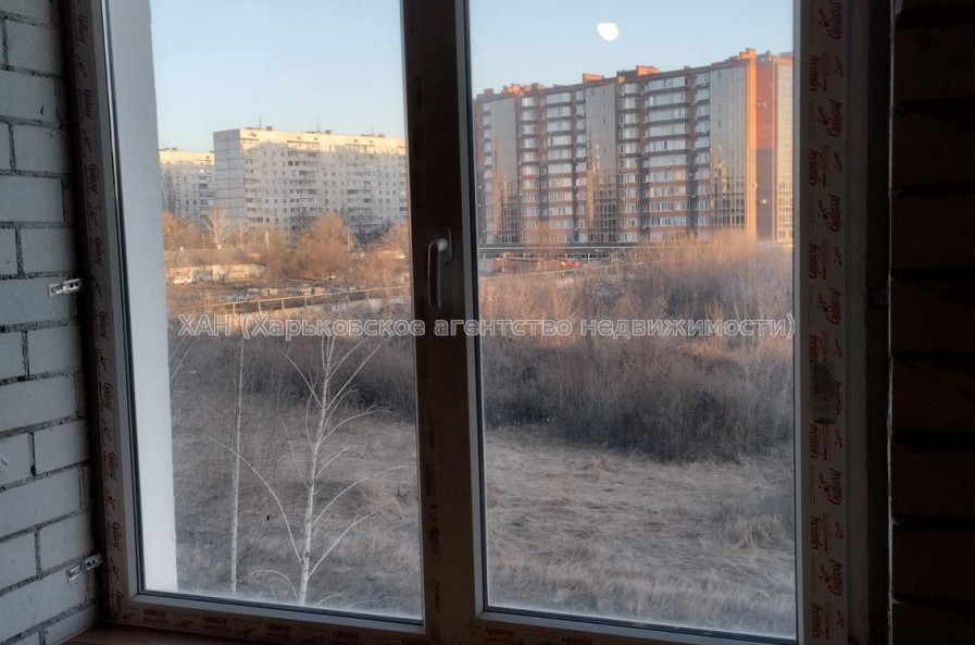 Продам квартиру, Авиахимическая ул. , 7 , 1 кім., 20.70 м², частичный ремонт 