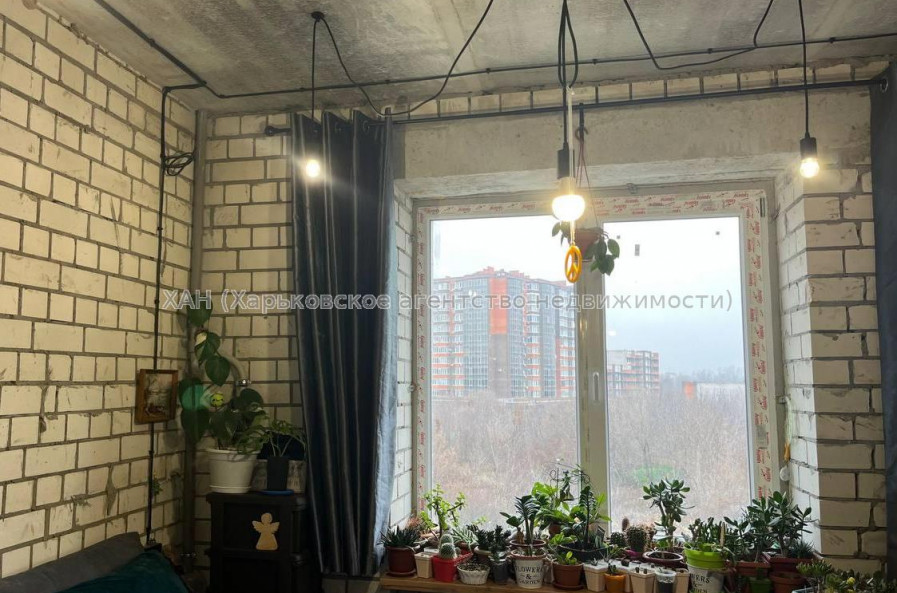 Продам квартиру, Веселая ул. , 1 кім., 20 м², частичный ремонт 