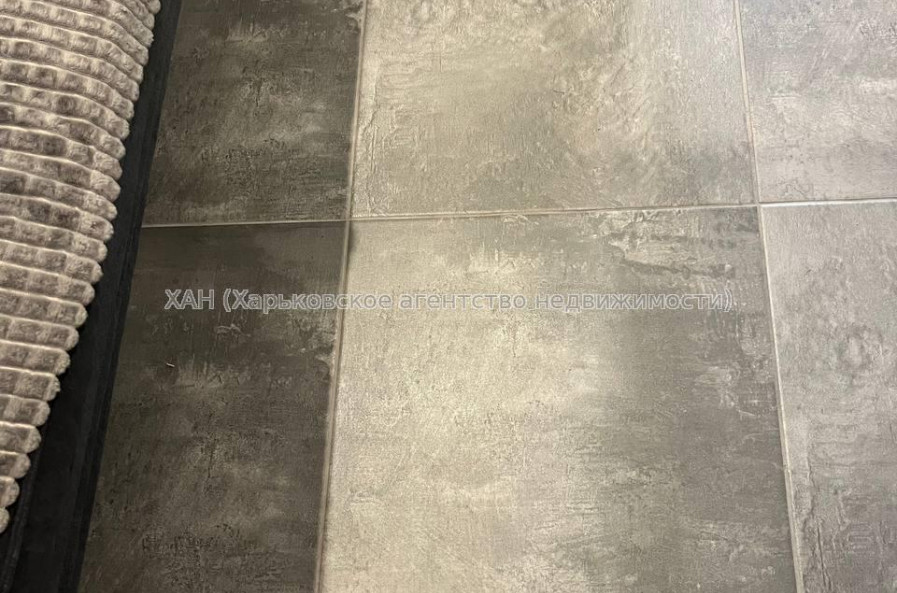 Продам квартиру, Веселая ул. , 1 кім., 20 м², частичный ремонт 