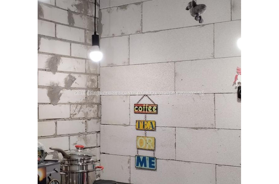 Продам квартиру, Веселая ул. , 1 кім., 20 м², частичный ремонт 