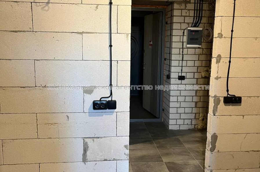 Продам квартиру, Авиахимическая ул. , 7 , 1 кім., 20.70 м², частичный ремонт 