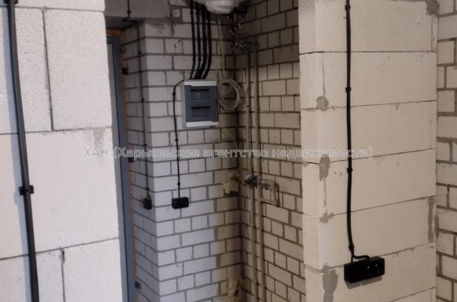 Продам квартиру, Авиахимическая ул. , 7 , 1 кім., 20.70 м², частичный ремонт 