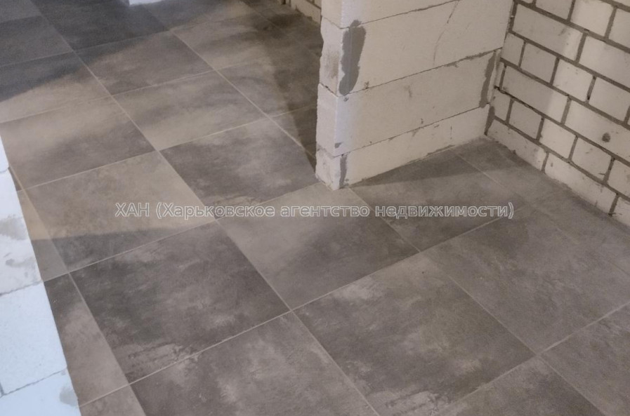 Продам квартиру, Авиахимическая ул. , 7 , 1 кім., 20.70 м², частичный ремонт 