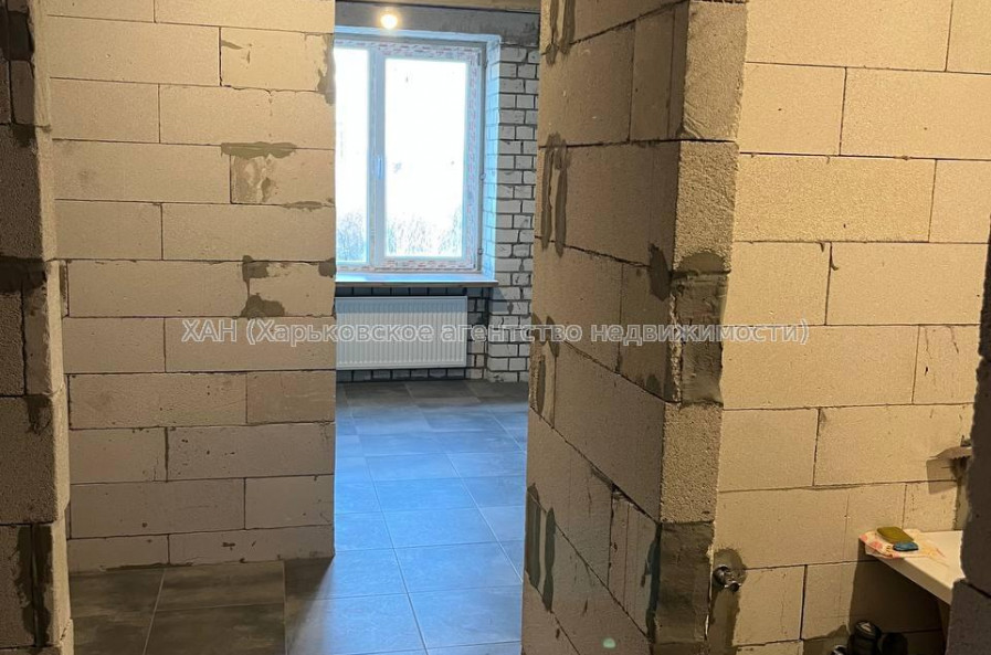 Продам квартиру, Авиахимическая ул. , 7 , 1 кім., 20.70 м², частичный ремонт 