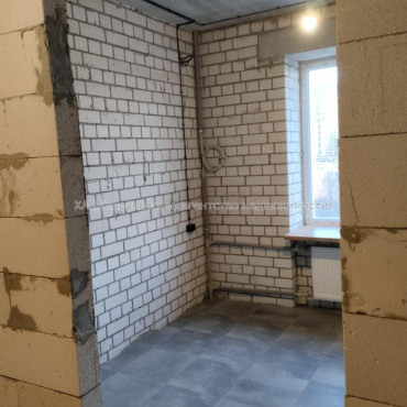 Продам квартиру, Авиахимическая ул. , 7 , 1 кім., 20.70 м², частичный ремонт 