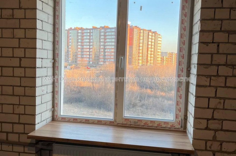 Продам квартиру, Авиахимическая ул. , 7 , 1 кім., 20.70 м², частичный ремонт 