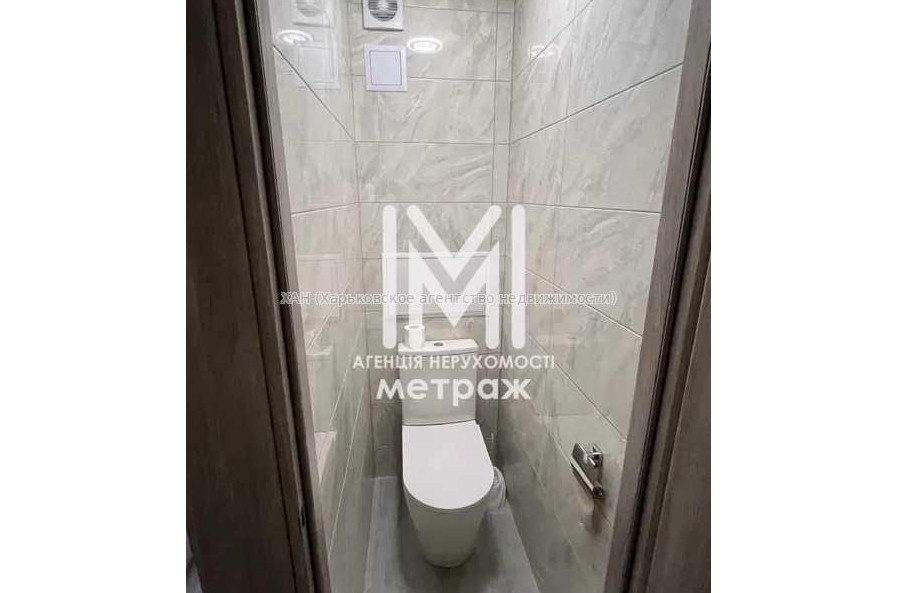 Продам квартиру, Большая Кольцевая ул. , 138 , 1  ком., 37 м², евроремонт 