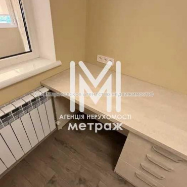 Продам квартиру, Большая Кольцевая ул. , 138 , 1  ком., 37 м², евроремонт 