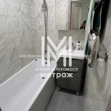 Продам квартиру, Большая Кольцевая ул. , 138 , 1  ком., 37 м², евроремонт 