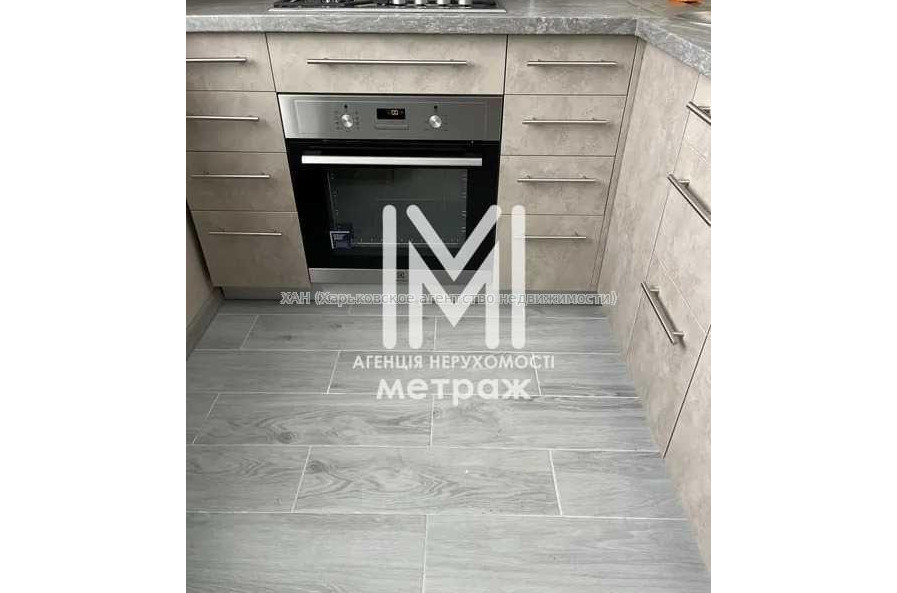 Продам квартиру, Большая Кольцевая ул. , 138 , 1  ком., 37 м², евроремонт 