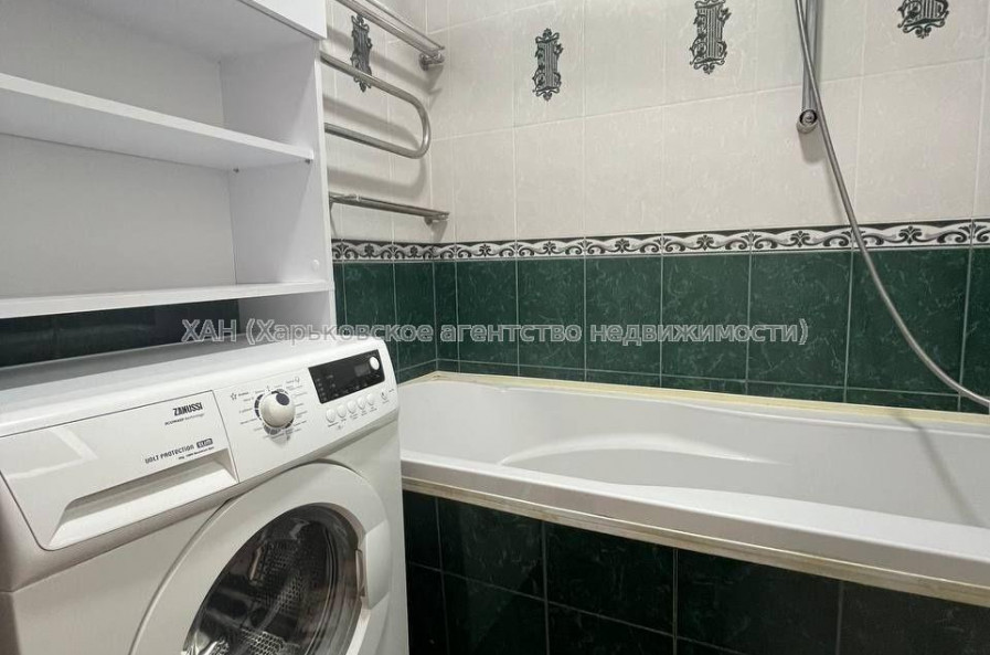 Продам квартиру, Гвардейцев Широнинцев ул. , 47 , 1 кім., 36 м², евроремонт 