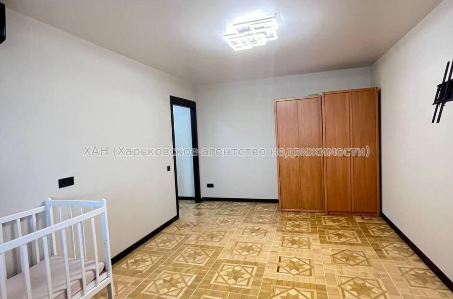Продам квартиру, Гвардейцев Широнинцев ул. , 47 , 1 кім., 36 м², евроремонт 