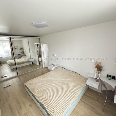 Продам квартиру, Шевченковский пер. , 2 кім., 60 м², евроремонт 