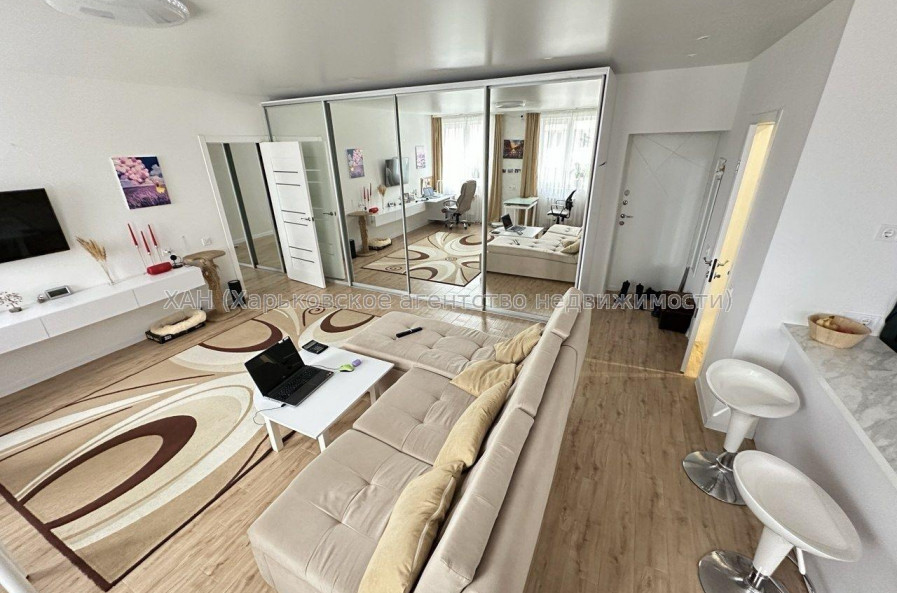 Продам квартиру, Шевченковский пер. , 2 кім., 60 м², евроремонт 