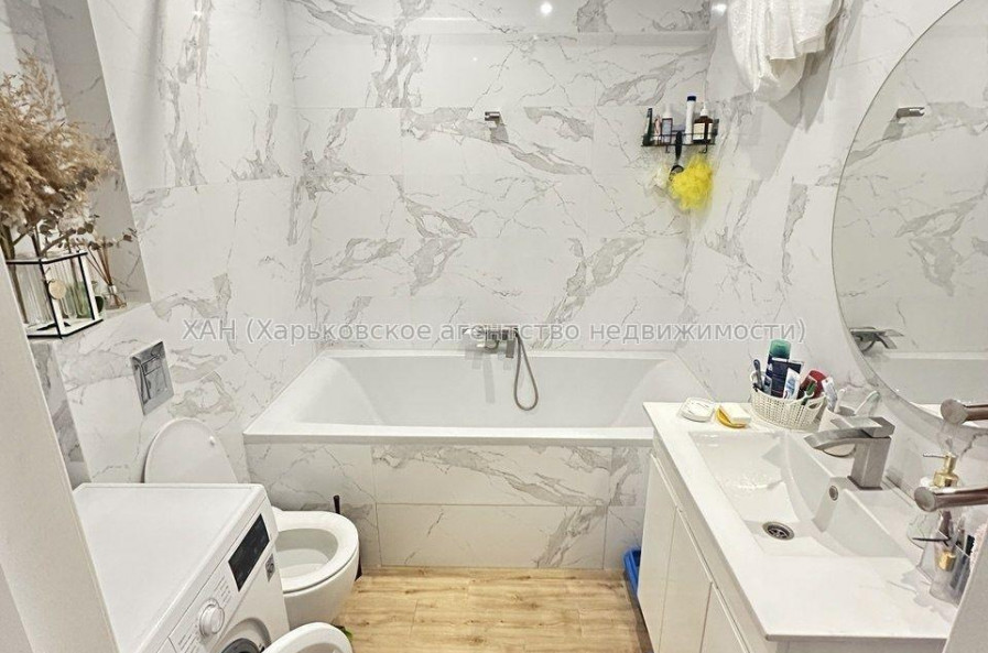 Продам квартиру, Шевченковский пер. , 2 кім., 60 м², евроремонт 