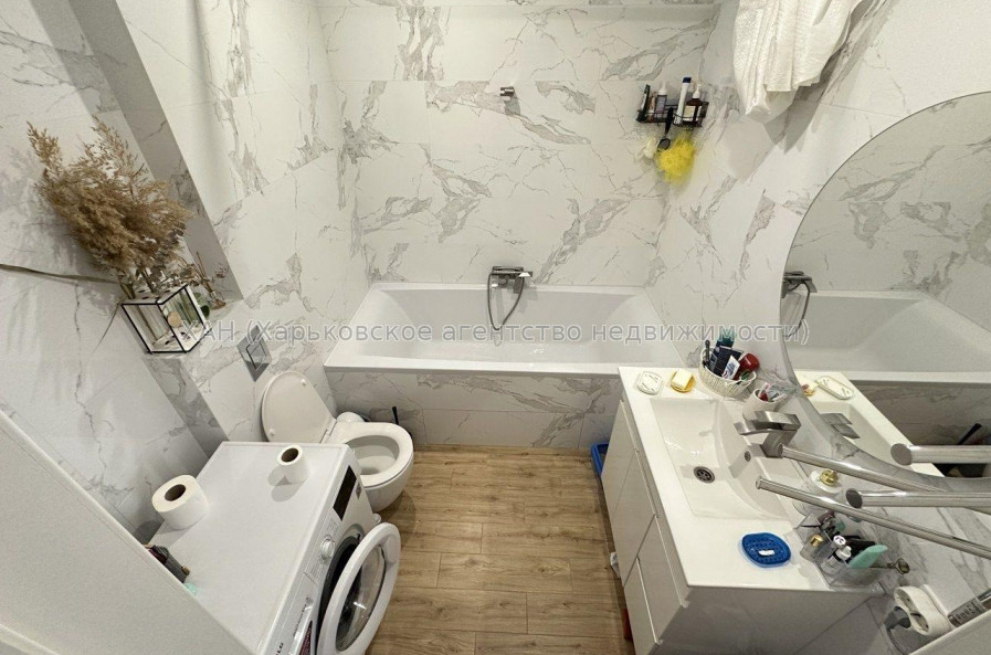 Продам квартиру, Шевченковский пер. , 2 кім., 60 м², евроремонт 
