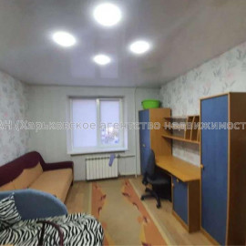 Продам квартиру, Золочевская ул. , 1 кім., 12 м², косметический ремонт