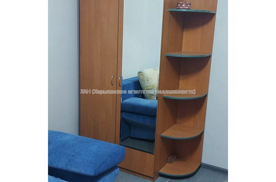 Продам квартиру, Владислава Зубенко ул. , 1 кім., 17 м², косметический ремонт 