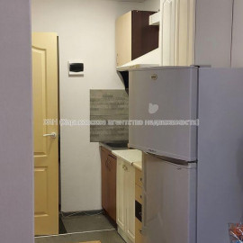 Продам квартиру, Владислава Зубенко ул. , 1 кім., 17 м², косметический ремонт