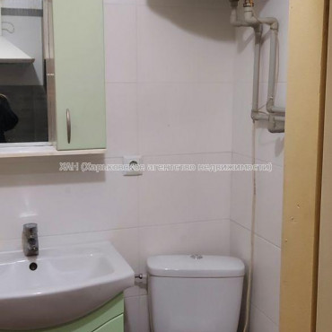 Продам квартиру, Владислава Зубенко ул. , 1 кім., 17 м², косметический ремонт 