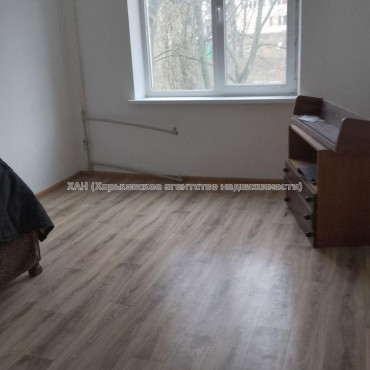 Продам квартиру, Единства ул. , 177 , 3  ком., 64 м², капитальный ремонт 