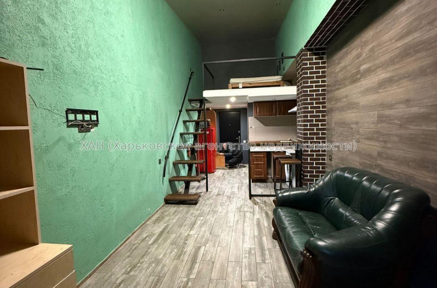 Продам квартиру, Лозовская ул. , 5 , 1 кім., 39 м², капитальный ремонт 