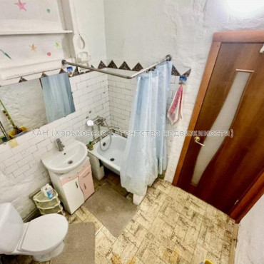 Продам квартиру, Спортивная ул. , 14 , 2 кім., 43 м², косметический ремонт 