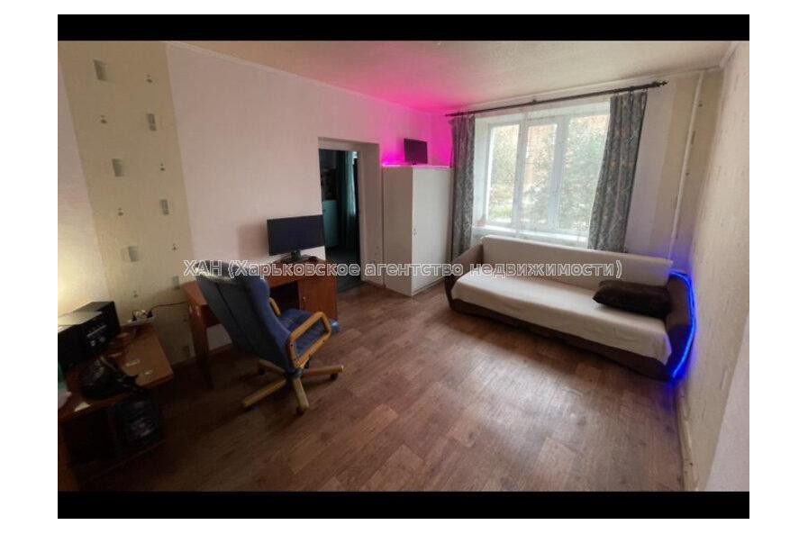 Продам квартиру, Спортивная ул. , 14 , 2 кім., 43 м², косметический ремонт 