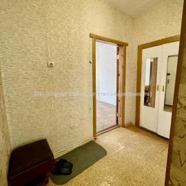 Продам квартиру, Спортивная ул. , 14 , 2 кім., 43 м², косметический ремонт