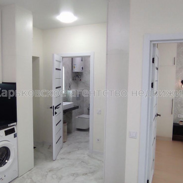 Продам квартиру, Шевченковский пер. , 1 кім., 38 м², евроремонт 
