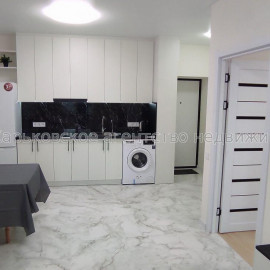 Продам квартиру, Шевченковский пер. , 1 кім., 38 м², евроремонт