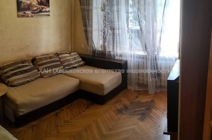 Продам квартиру, 23 Августа ул. , 67А , 1 кім., 29.10 м², косметический ремонт 