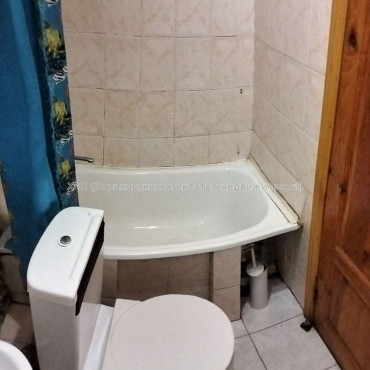 Продам квартиру, 23 Августа ул. , 67А , 1 кім., 29.10 м², косметический ремонт 