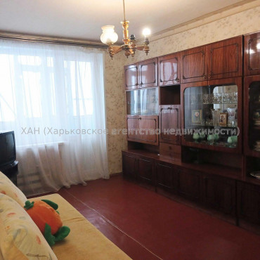 Продам квартиру, Непокоренных ул. , 2 кім., 46 м², советский ремонт 