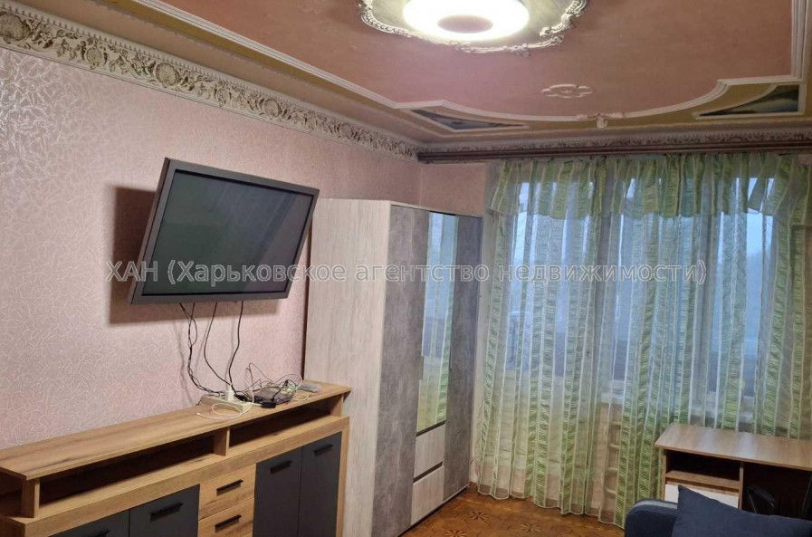 Продам квартиру, Салтовское шоссе , 1  ком., 35 м², косметический ремонт 