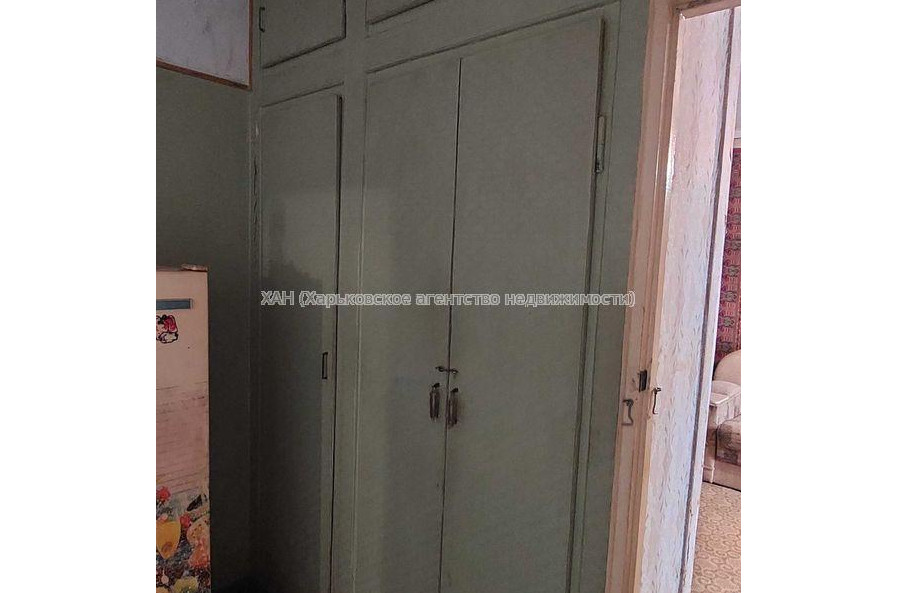 Продам квартиру, Гвардейцев Широнинцев ул. , 52 , 2 кім., 47 м², советский ремонт 