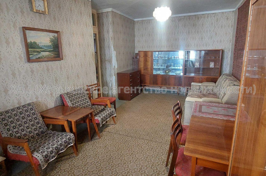 Продам квартиру, Гвардейцев Широнинцев ул. , 52 , 2 кім., 47 м², советский ремонт 