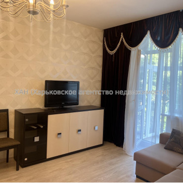 Продам квартиру, Данилевского ул. , 27 , 1  ком., 36 м², капитальный ремонт 