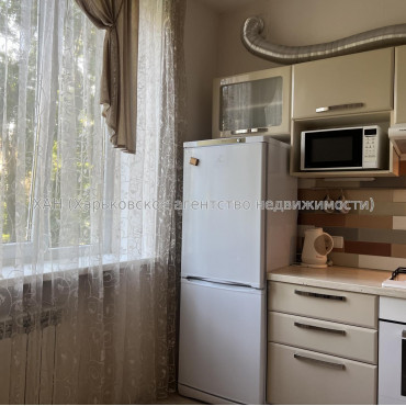 Продам квартиру, Данилевского ул. , 27 , 1  ком., 36 м², капитальный ремонт 