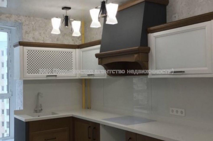 Продам квартиру, Пискуновский пер. , 1 кім., 49 м², евроремонт 