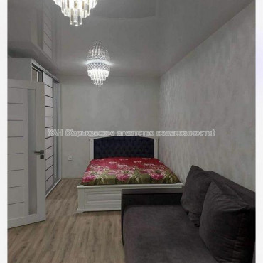 Продам квартиру, Пискуновский пер. , 1 кім., 49 м², евроремонт 