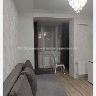 Продам квартиру, Пискуновский пер. , 1 кім., 49 м², евроремонт 